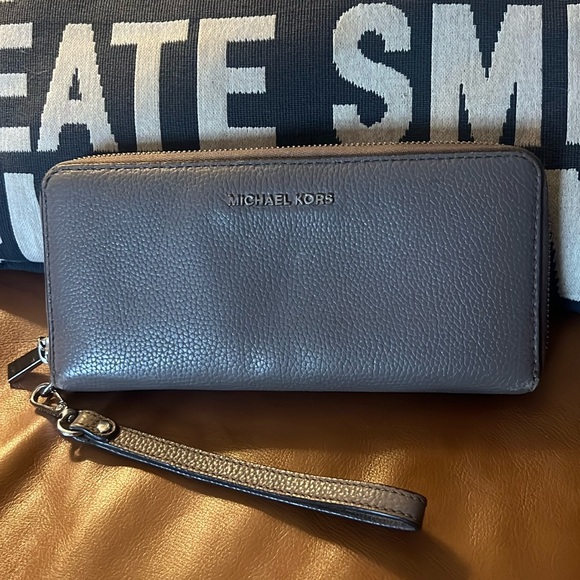 MICHAEL KORS Jet Set Travel Large Leather Continental Wallet - Slate - Picture 4 of 13